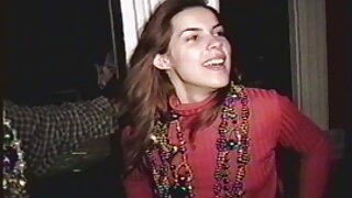 خود کشی کرنے والی نی ...