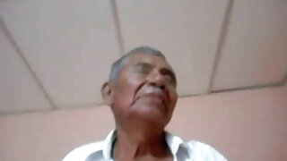 ہاٹ سنہرے بالوں والی ...