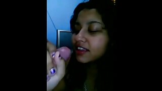 چھوٹے بالوں والی برو ...